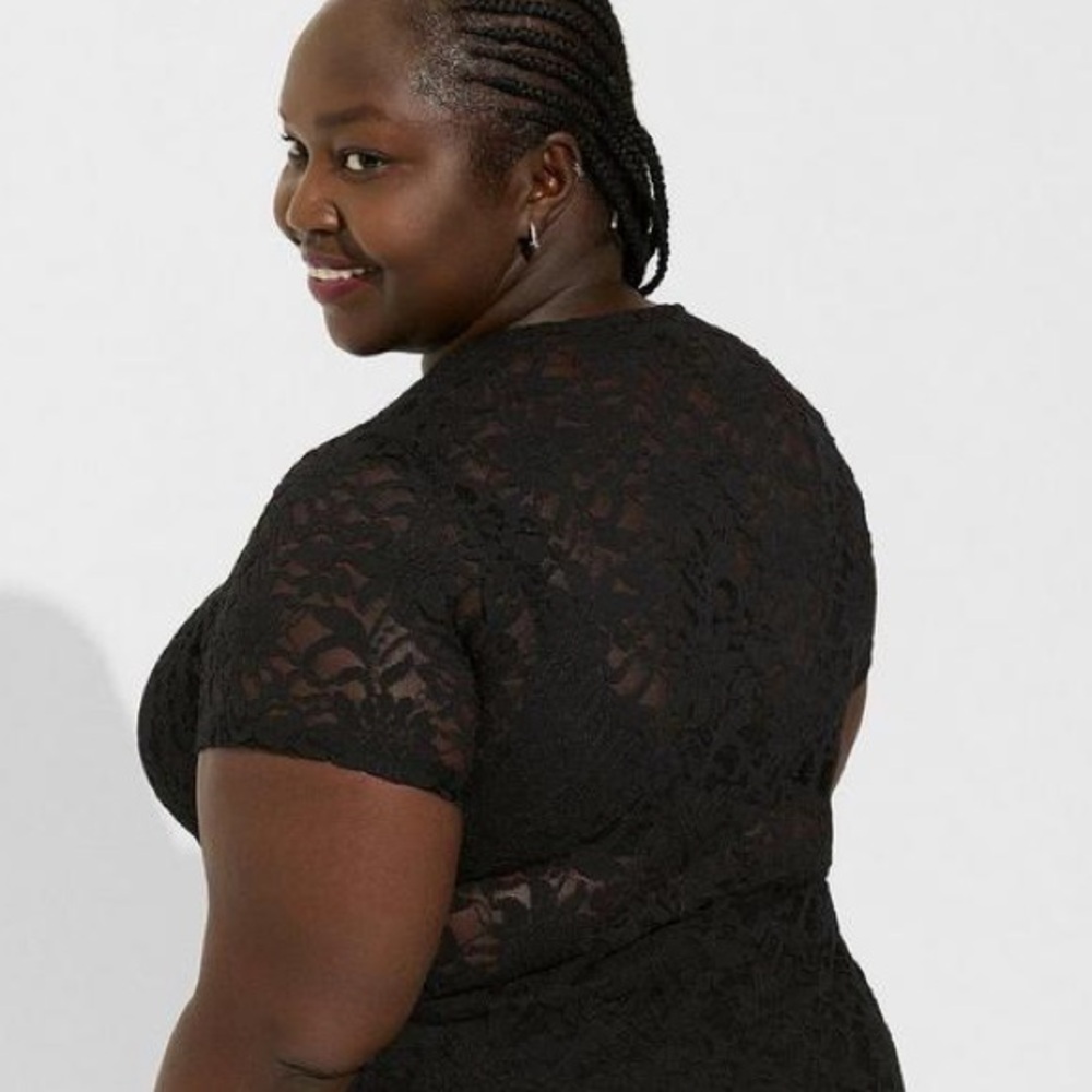 Sheer Stretch Lace Crew Neck Tee- Torrid - Picture 5 of 7